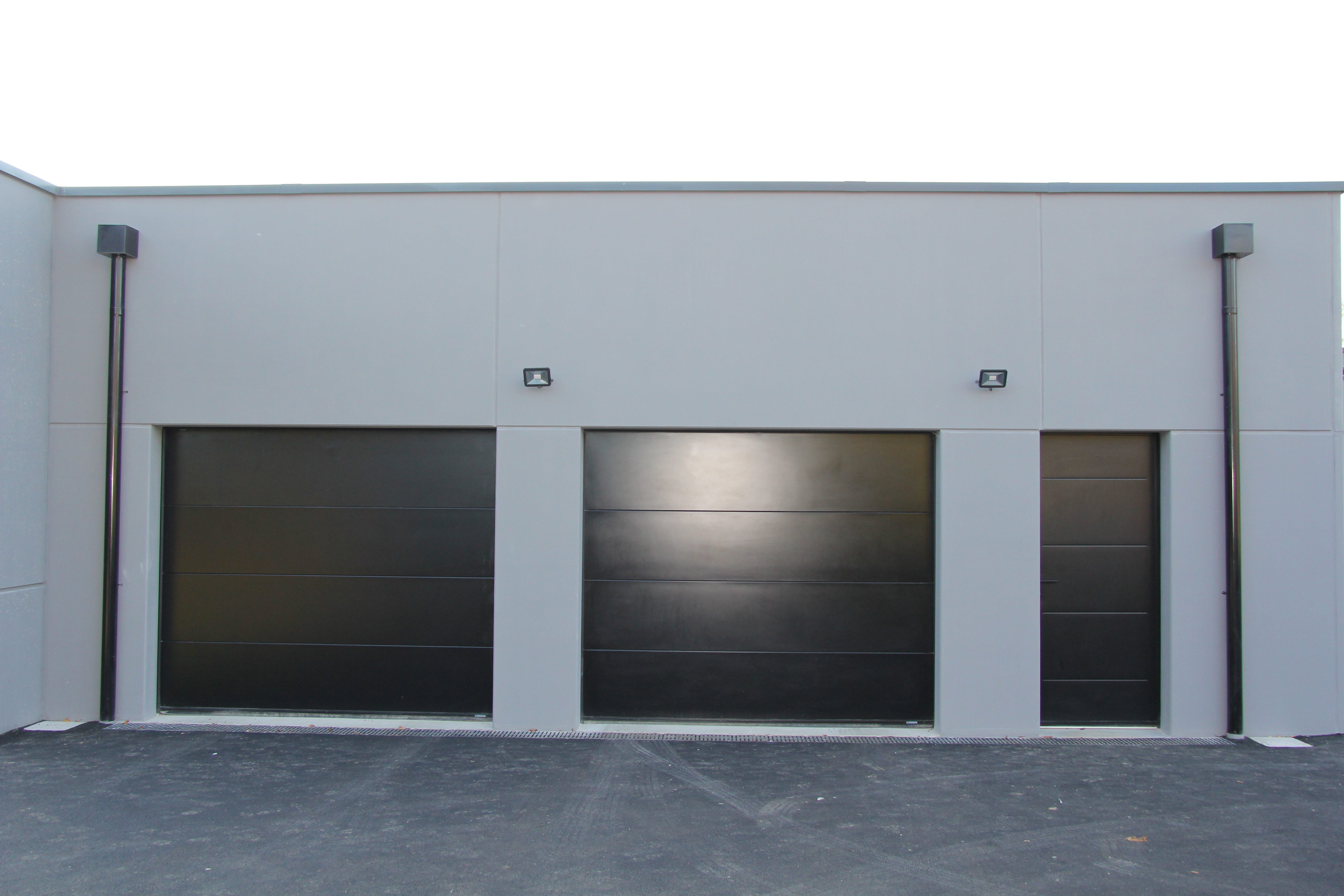 Porte de garage sectionnelle aluminium